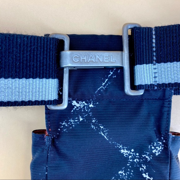 CHANEL voyage series Waist bag - Picture 10 of 13